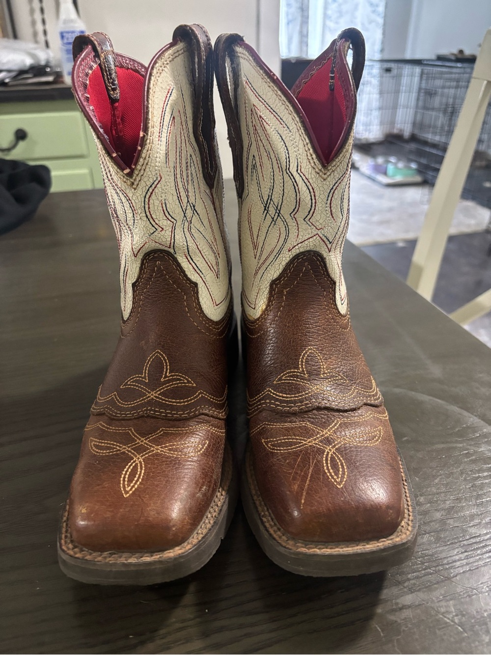 ARIAT RANCHBABY FATBABY COWBOY BOOTS - ANKLE BOOTIE - SIZE 6B